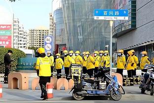 记者：申花5名外援同住一小区，一起上下班&既是队友又是邻居